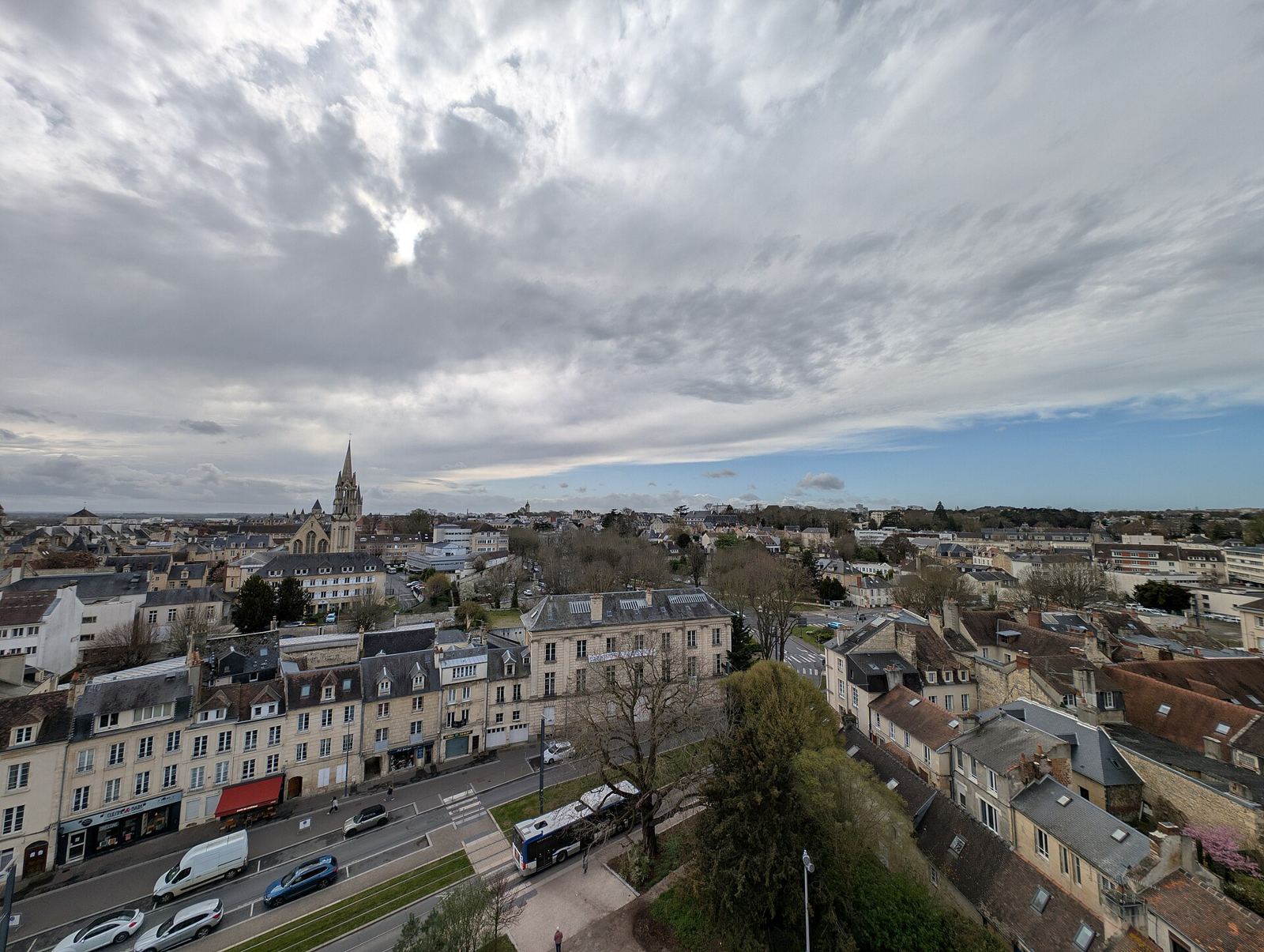 Vue sur la ville de Caen depuis le château